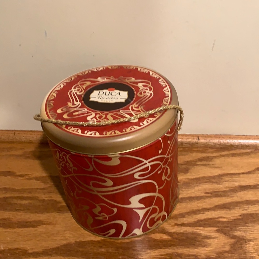 Empty Cookie Box - Picture 2 of 12